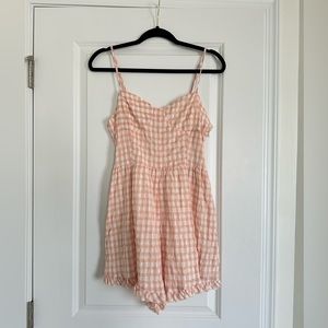 NWT FOREVER 21 Gingham Peach Romper - Large